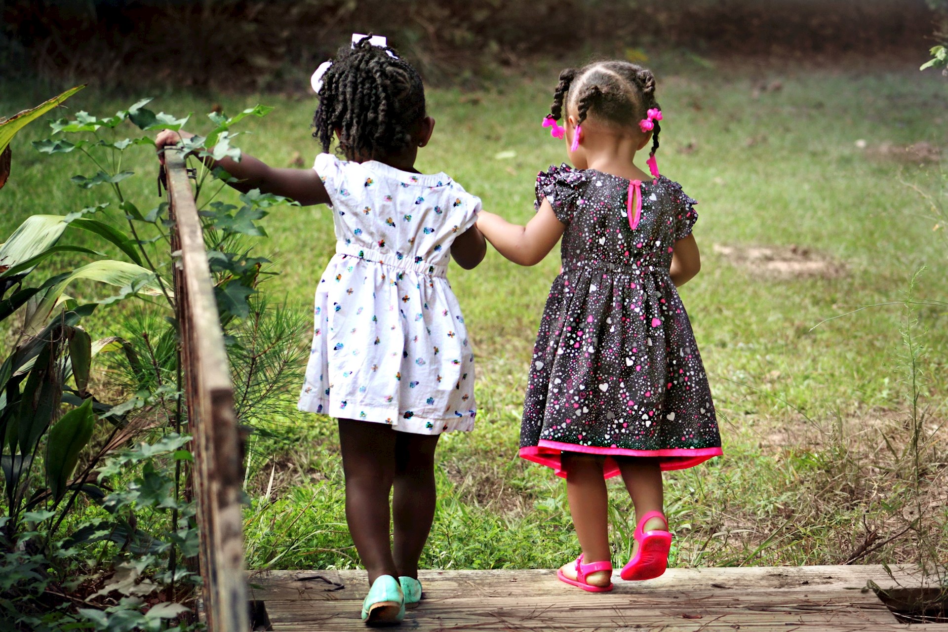 children-girls-kids-50581.jpg